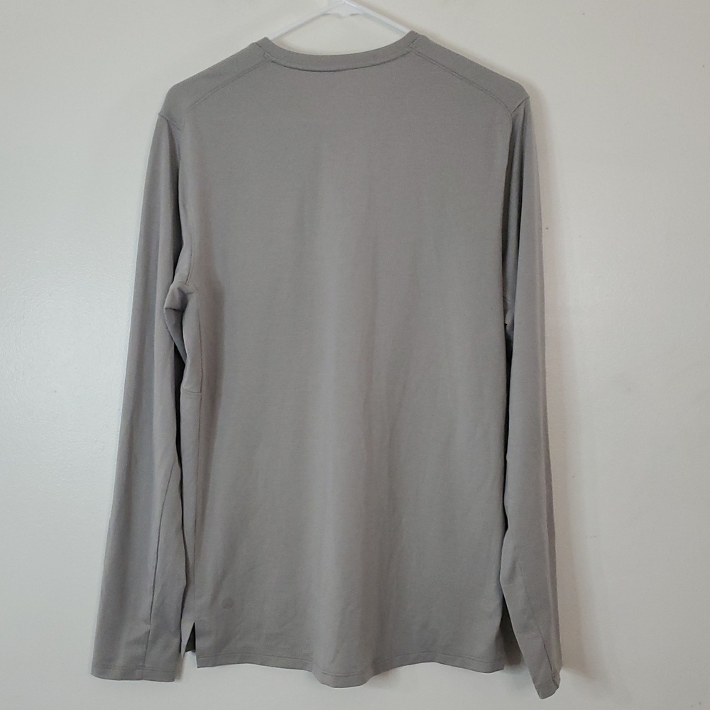 Lululemon Henley Top Mens Longsleeve Button Closure Size Medium - Picture 7 of 11